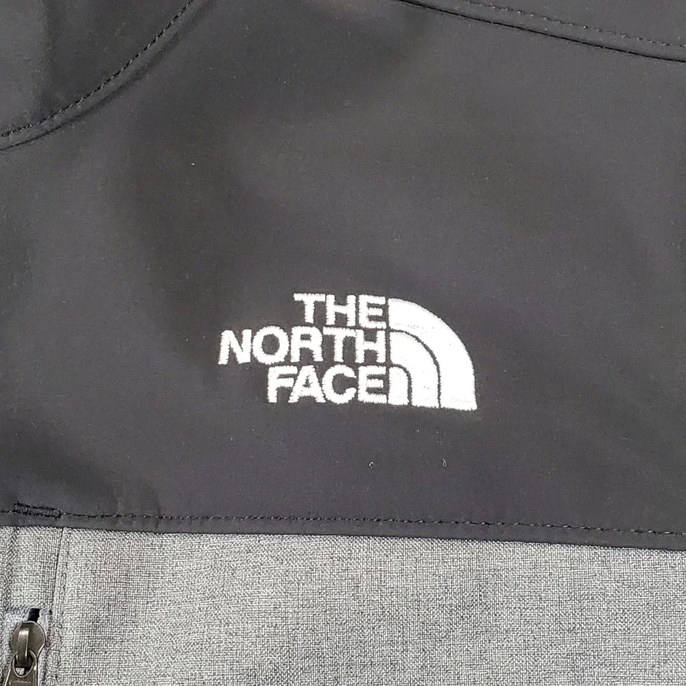 The North Face Apex Jacket Men Medium Gray Black Bionic Softshell Full Zip Coat